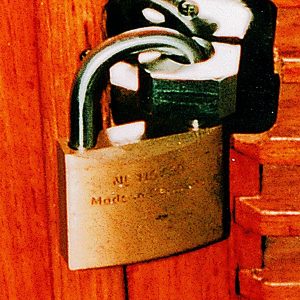 Sailboat Burglar Lock Deluxe