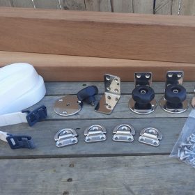 This allows you to safely transport your dinghy, jet ski or similar on your swim platform